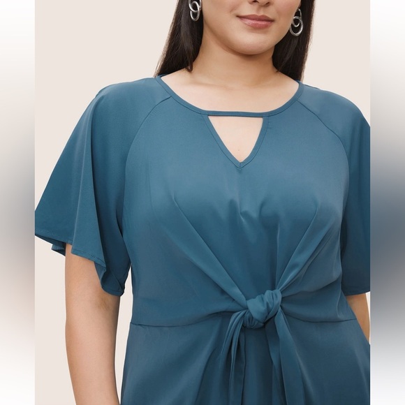 BloomChic Plus Size Plain Keyhole Knotted Front Ruffle Sleeve Blouse - Picture 4 of 5